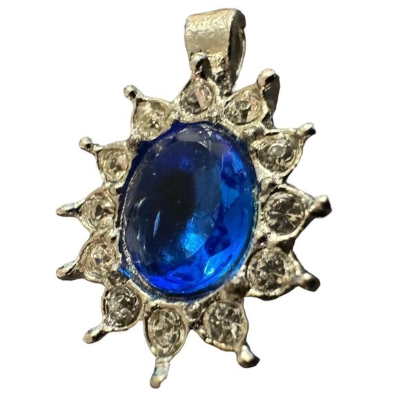 Unbranded Jewelry - Jewelry Necklace Pendant Blue Center Oval Silver-Tone White Clear Rhinestones